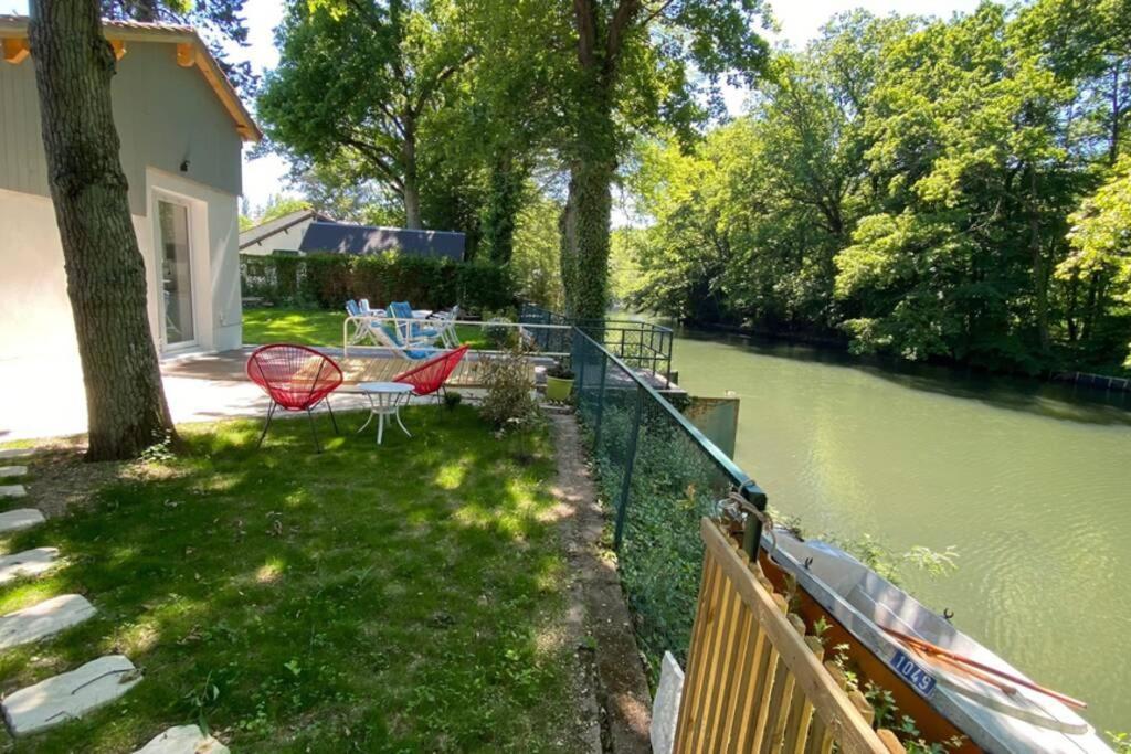 Loire Nature, Proche De La Ville Orléans Exterior foto
